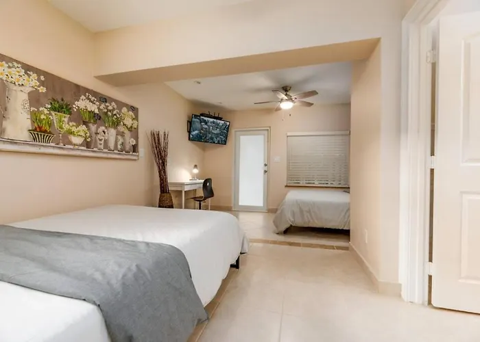 Ocean Flats 1 - Lauderdale-By-The-Sea