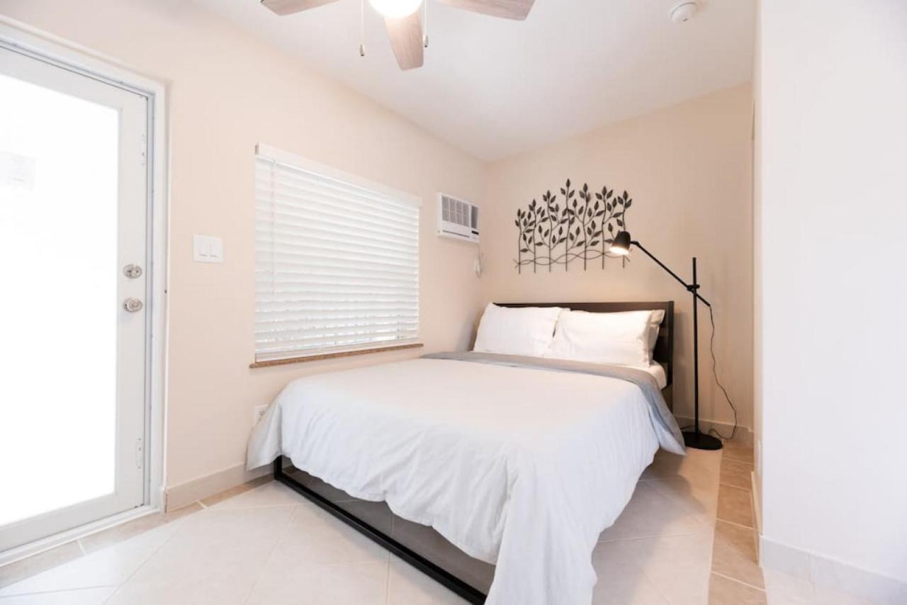 Ocean Flats 1 - Lauderdale-by-the-sea Apartment
